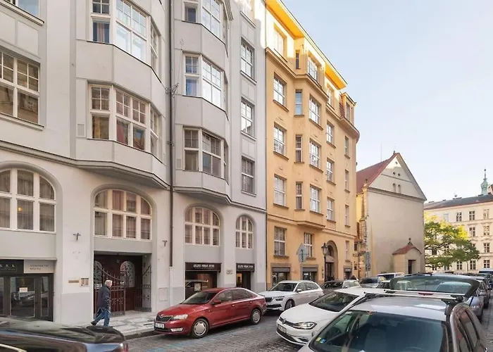 Old Town Square Luxury Apartment